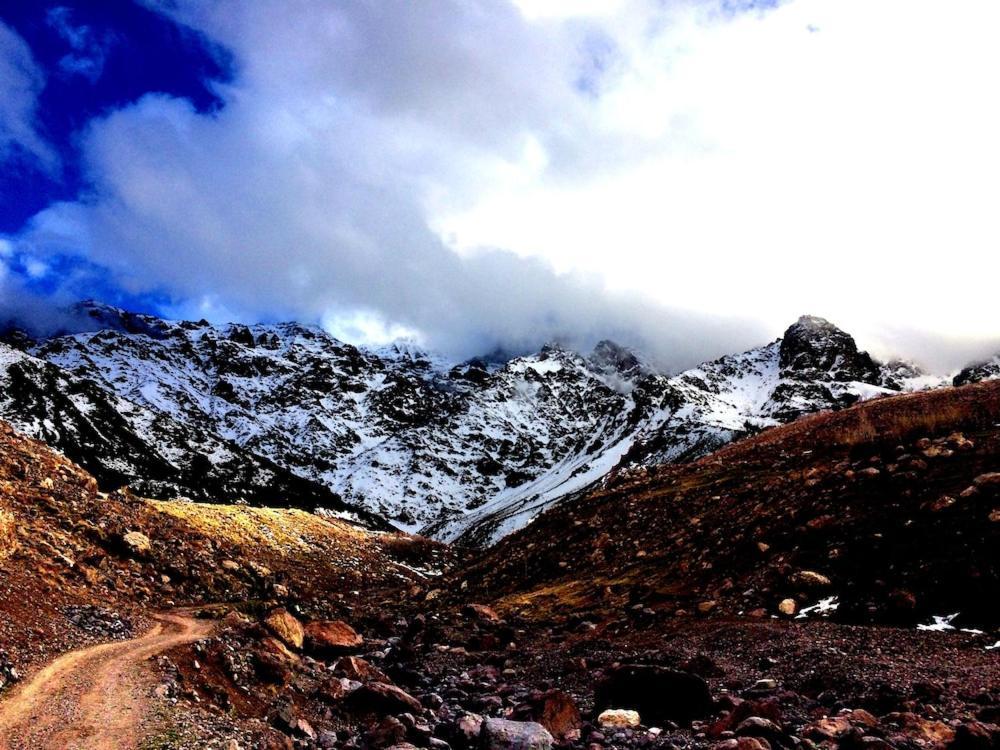 Gite Entre Les Vallees Tacheddirt Экстерьер фото